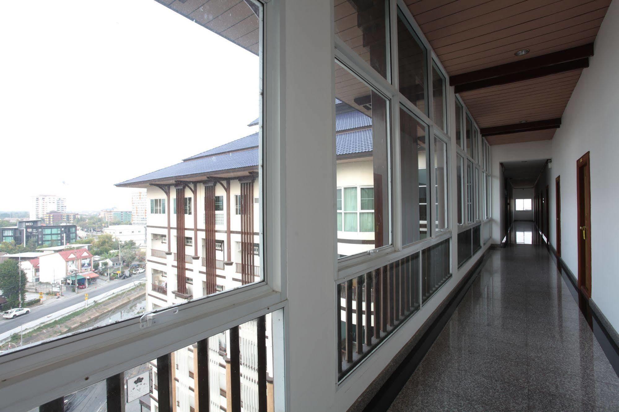 V Residence Hotel Chiang Mai Ngoại thất bức ảnh